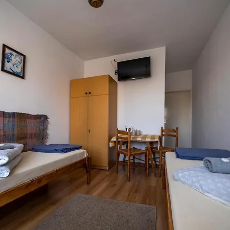 Arka Przystan ホームステイ *