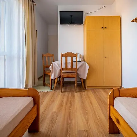 Arka Przystan * Jastrzębia Góra